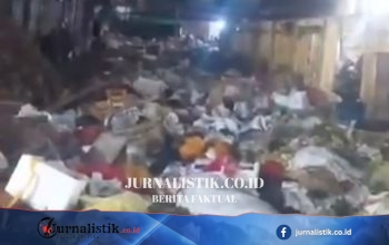 Tumpukan Sampah Viral di Pasar Flamboyan Pontianak, DLH: Pengangkutan Sengaja Dihentikan sebagai Efek Jera