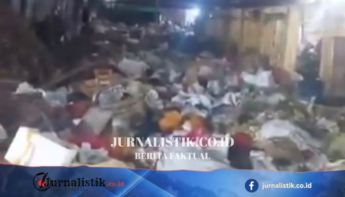 Tumpukan Sampah Viral di Pasar Flamboyan Pontianak, DLH: Pengangkutan Sengaja Dihentikan sebagai Efek Jera