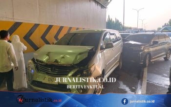 Empat Mobil Terlibat Tabrakan Beruntun di Tol JORR: Siapa yang Sebenarnya Paling Bertanggung Jawab?