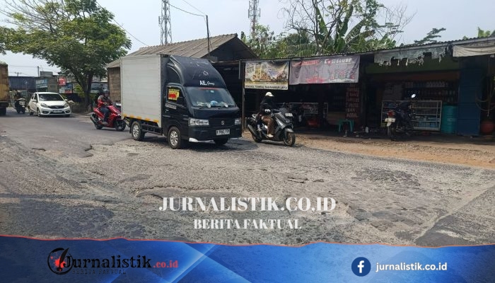 Warga Bekasi Keluhkan Kondisi Jalan MT Haryono Rusak Parah, Banyak Korban Kecelakaan