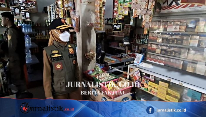 Razia Satpol PP Samarinda di Depan Kantor Kelurahan Selili: Dugaan Miras Tidak Ditemukan