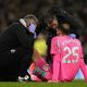 Premier League Uji Cegah Buang Waktu: Kiper Dirawat, Satu Pemain Non-Kiper Keluar 1 Menit