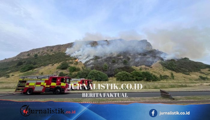 Kebakaran besar di Arthur’s Seat Edinburgh, asap putih terlihat hingga Fife