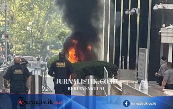 Pejabat: Veteran bertag “Anti-ICE” membakar di luar gedung federal Manhattan