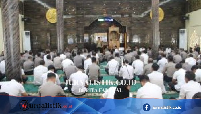 Binrohtal Polda Gorontalo di Masjid Az-Zikra Rabu, 15/7/2026: Kapolda Irjen Pol. Drs. Widodo, S.H., M.H. hadiri, dipandu Iptu Yusuf Lasimpala dan tausiyah Ust. H. Hamdan Zain, S.Fil.I., M.M.