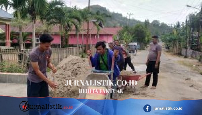 Hari ke-9 Gotong Royong, Brimob Gorontalo dan Warga Lanjut Perbaiki Jalan Tanpa Lobang di Desa Isimu Raya