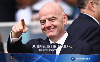 Lib Dem desak FA dan UEFA mundur dari FIFA: Sir Ed Davey kritik Infantino