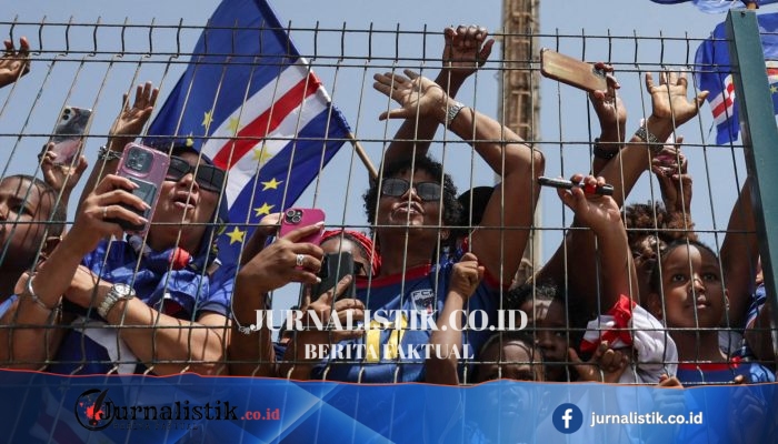 Puluhan ribu warga sambut pemain Tanjung Verde di Praia seusai perjalanan luar biasa di Piala Dunia