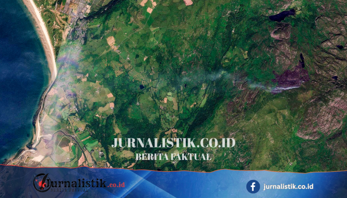 Kebakaran hutan Rhinogydd terpantau dari satelit; helikopter diterjunkan untuk memadamkan
