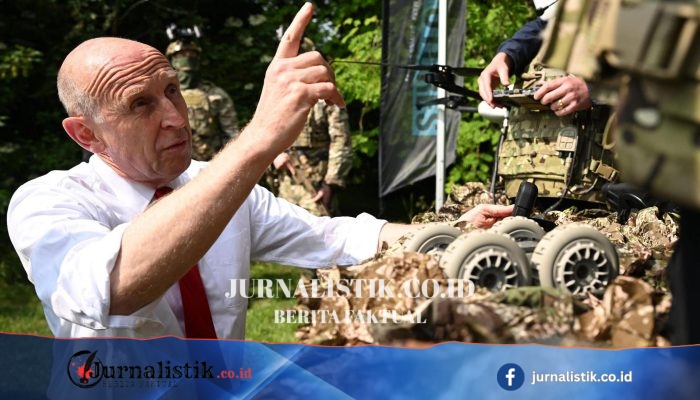 John Healey Di bawah Tekanan untuk Membuktikan Dukungan bagi Angkatan Bersenjata