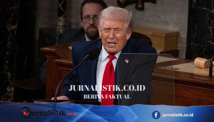 Operator teleprompter Gedung Putih diduga meraih hampir US$100 ribu dari taruhan kata-kata pidato Trump