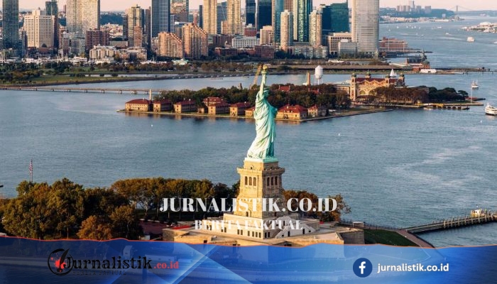 Pria Ditangkap usai Kapal Terbalik di Dekat Patung Liberty, Tewaskan Ibu dan Bayi