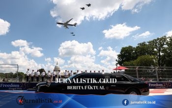 Trump Kibarkan Bendera Hijau, Mulai Freedom 250 IndyCar Gas Kencang di Washington DC