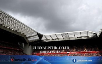 Liverpool Hampir Rekrut Ronald Araujo: Pinjaman Semusim dari Barcelona, Ada Opsi Tebus