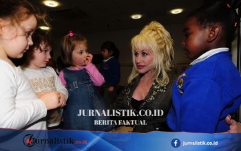 Kisah Dolly Parton dalam membantu dunia: dari buku anak hingga dukungan untuk vaksin Covid-19