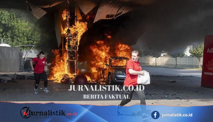 Saat Ukraina Serang Kilang Rusia, Rusia Bidik SPBU di Ukraina