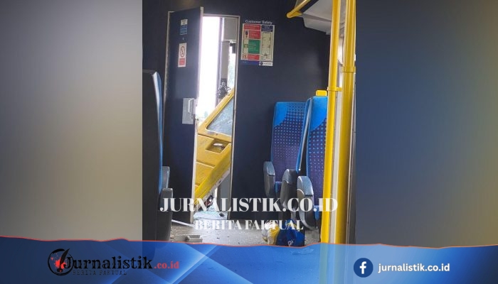 Ibu berkata keluarga ‘lucky to be alive’ setelah tabrakan kereta di Burscough