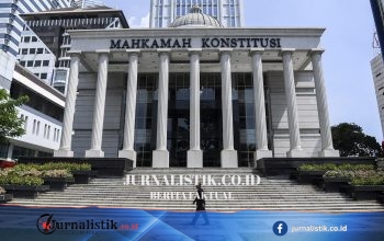 Hakim MK Menyoroti Delay Pesawat: Kritik pada Alasan Operasional dan Ganti Rugi