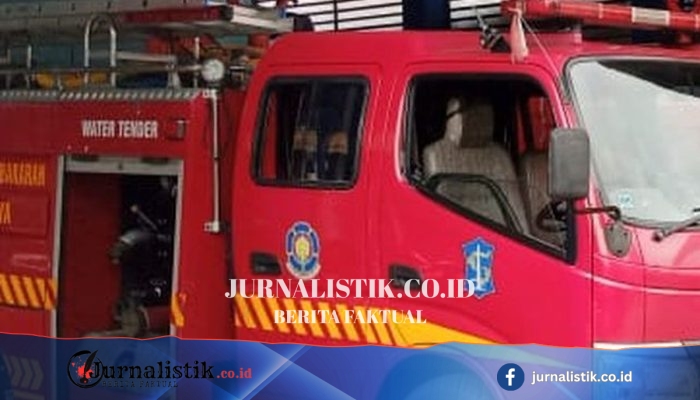 Pintu Kamar Mandi Terkunci, Perempuan di Banyuwangi Dibantu Damkar