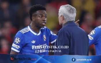 Real Madrid Tertahan vs Fiorentina, Jose Mourinho Terlihat Kecewa