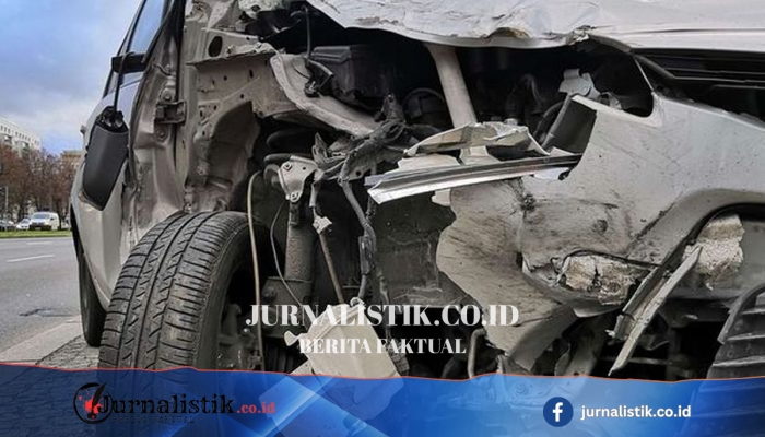 Truk Berhenti Mendadak Picu Tabrakan Beruntun 3 Mobil di Tol Senayan