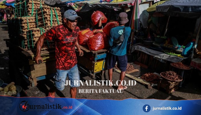 Pengangguran Turun, Mayoritas Tenaga Kerja Masih Berstatus Informal