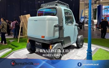 Airlangga Hartarto Menilik Daihatsu Midget X, Konsep Bemo Listrik di GIIAS 2026