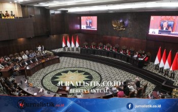 MK Mengoreksi Tafsir Anggaran MBG: Tidak Masuk dalam Dana Pendidikan
