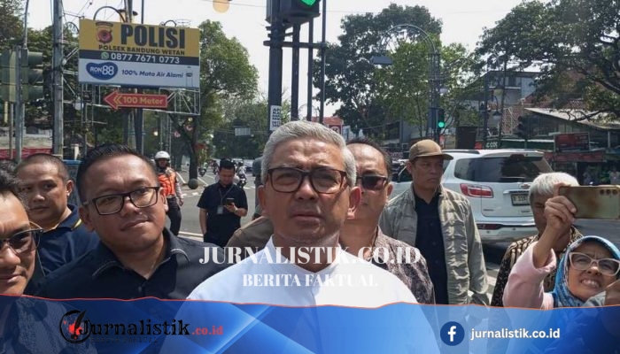 Pemkot Bandung Tuntaskan Audit Izin Lapangan Padel, Kafe, dan Videotron Pasca Penebangan 10 Pohon di Cihapit