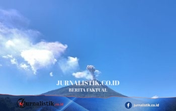 Erupsi 107 Kali, Gunung Ile Lewotolok Semprot Lava Pijar dan Gemuruh