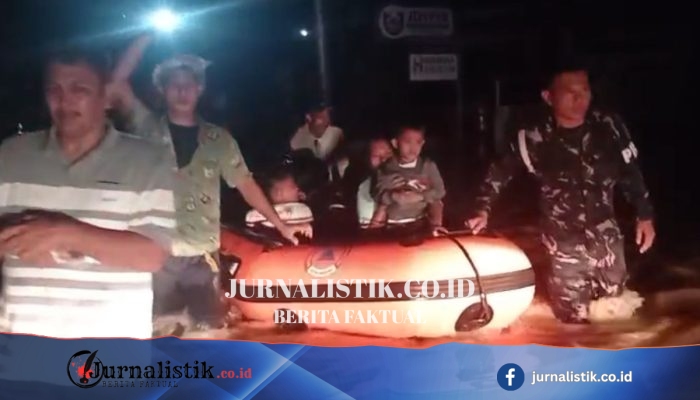 Evakuasi Banjir di Padang Masih Berlangsung hingga Malam, Dua Balita dan Tiga Dewasa Dibawa Perahu Karet