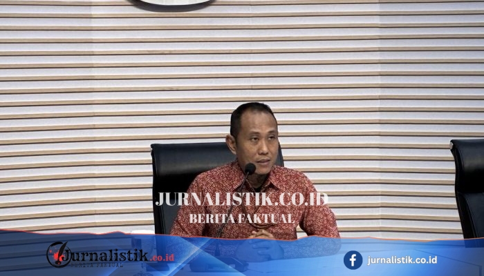 KPK Mengamankan 12.000 SGD dalam Amplop Bupati Kuansing untuk Menhut Raja Juli Antoni