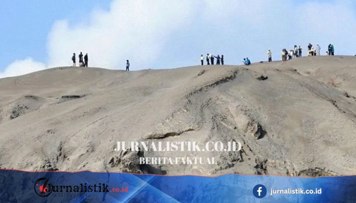 Minggu (16/8/2026) Gunung Anak Krakatau Catat Empat Erupsi, Aktivitas Berlanjut sampai Malam