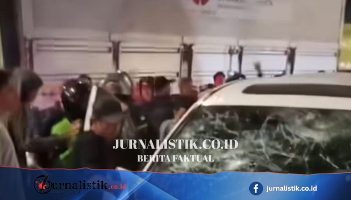 Diduga Tabrak Lari di Jakarta Barat, Honda Odyssey Dijaga Massa hingga Dirusak di Cengkareng