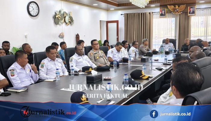 Insiden Pembakaran di Ilaga, Bupati Puncak Elvis Tabuni Jamin Pemerintahan Tetap Berjalan