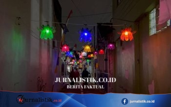 Perajin Tempe Mulyadi Sulap Galon Bekas Jadi Puluhan Lampion di Gang Buntu Semarang