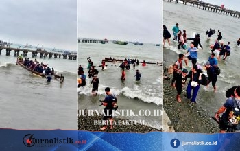 Gelombang Besar di Kotaagung, Lampung: Sampan Pelansir Belasan Penumpang Terbalik