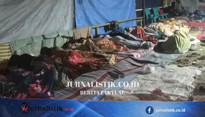 Pengungsi Gempa Flores Masih Bertahan di Tenda Darurat, Jaringan dan Listrik Padam