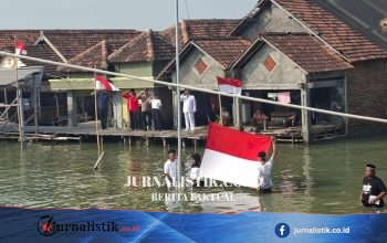 40 KK Tinggalkan Timbulsoko Demak, 100 KK Masih Bertahan di Tengah Rob yang Mengepung