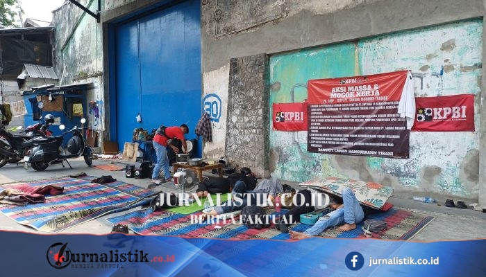 Mogok Kerja Sebulan di Pademangan, Jakut, Buruh Menuntut “Kami Cuma Ingin Dipekerjakan Kembali”