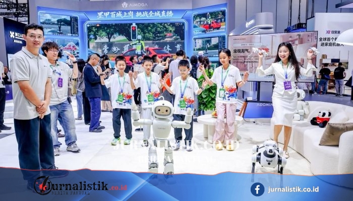 Robot Lalu Lintas AiMOGA: Bekerja di Persimpangan Jalan, Disaksikan di WRC 2026