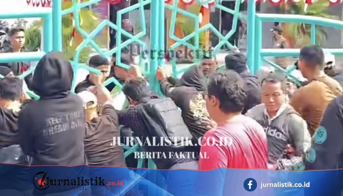 Sekolah Swasta di Pamulang, Tangsel Diserang Massa Dua Kali; Murid Ikut Menyaksikan