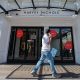 Frasers Group milik Mike Ashley akuisisi Harvey Nichols, termasuk enam toko di Inggris