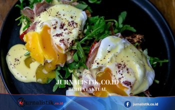 Balita & ibu hamil diminta hindari telur setengah matang saat makan di luar akibat risiko salmonella