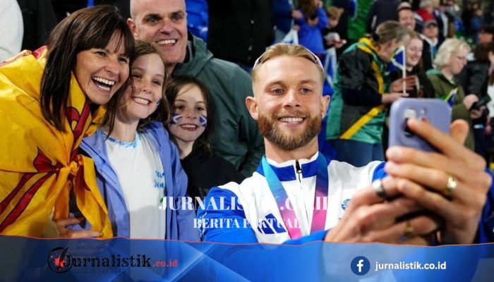 Commonwealth Games 2026: Josh Kerr rayakan Glasgow Games lewat selfie, tanda tangan, dan media sosial