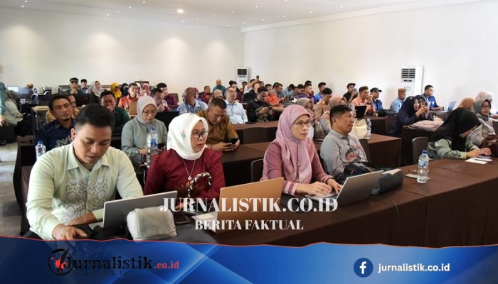 Bimtek PPID: OPD Gorontalo Dapat Materi Tata Cara dan Tahapan Monev Keterbukaan Informasi Publik