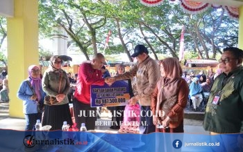 Pemprov Gorontalo Serahkan Bantuan Produksi Rp987 Juta untuk 395 Pelaku UMKM Kota Gorontalo