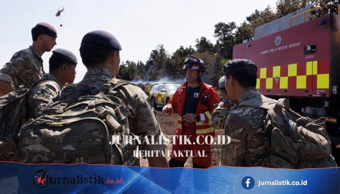 Personel Gurkha Dipuji Bantu Pemadam Atasi Kebakaran Hutan di Selatan Wales