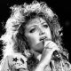 Penggemar memadati perayaan hidup Bonnie Tyler di Mumbles