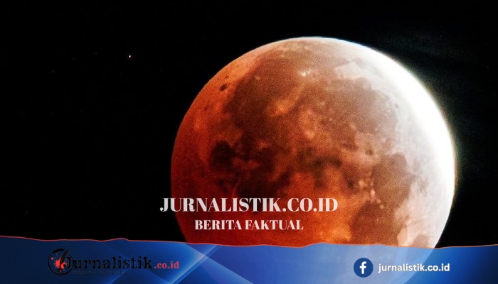 Gerhana Bulan Parsial “Blood Moon”: Foto-foto Spektakuler Menampilkan Bulan Purnama Agustus